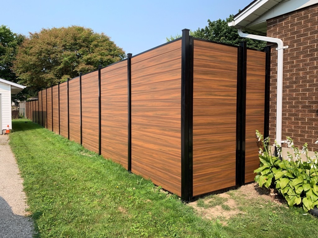 Woodgrain Aluminum Vinyl Privacy Screen HuntsVille