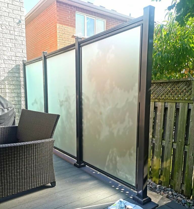 Glass Privacy Screens on deck